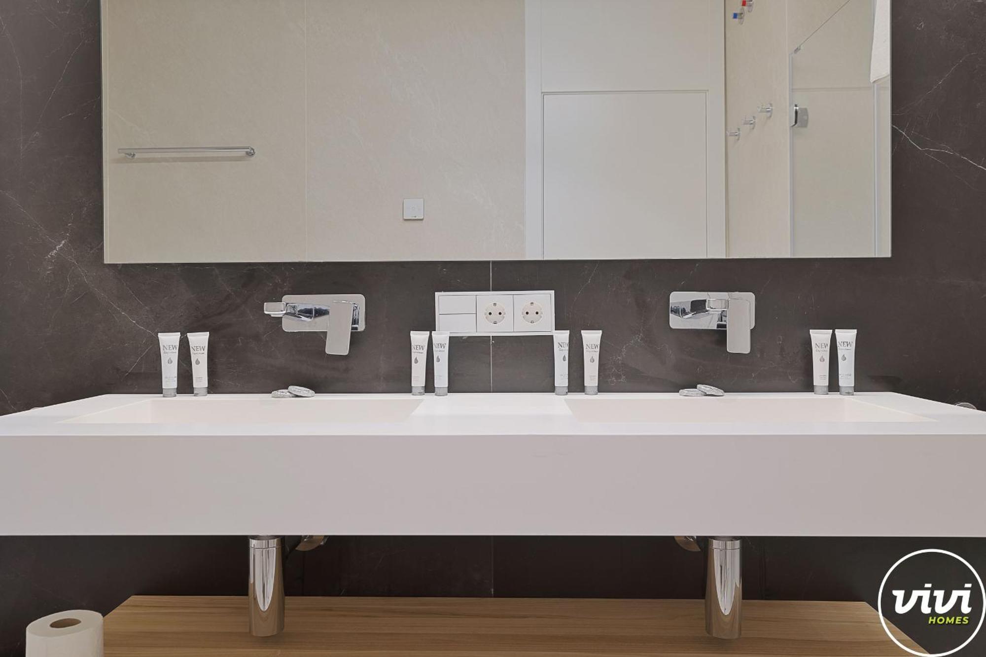 Vivi Homes - Aura Pool, Sauna, Spa, Gym & Sea View Appartamento Torremolinos