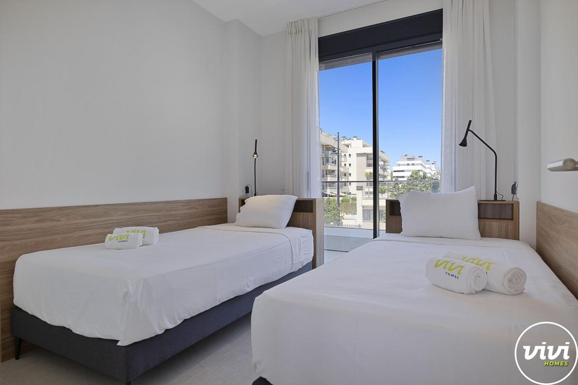 Vivi Homes - Aura Pool, Sauna, Spa, Gym & Sea View Appartamento *